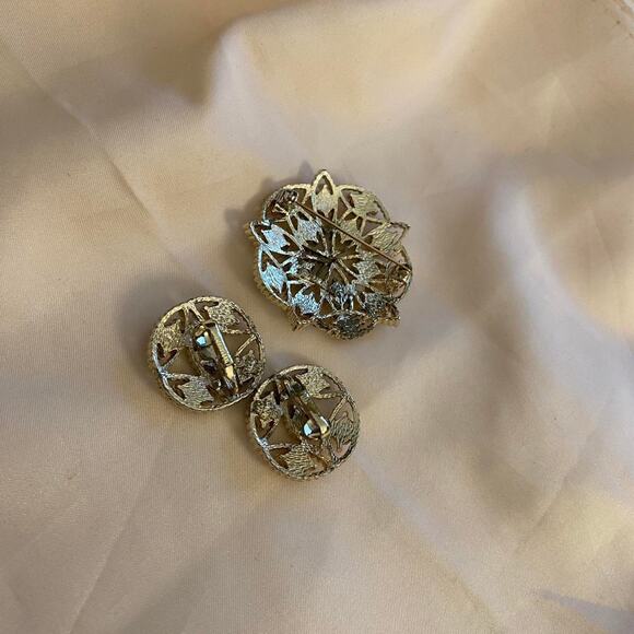 Vintage Sarah Coventry Orange & Green Openwork filigree Brooch matching earrings - Picture 2 of 5